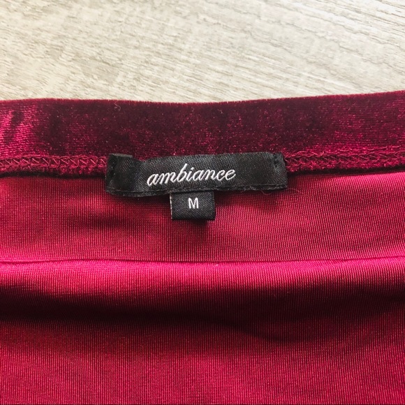 Forever 21 Off-Shoulder Velvet Bodycon Dress - Picture 6 of 6